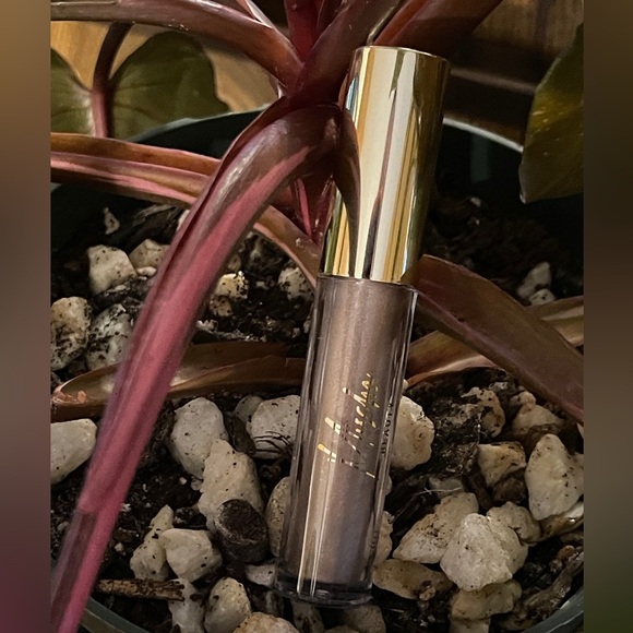 MISCHO BEAUTY Eyeshadow In Magnifique - Picture 7 of 8